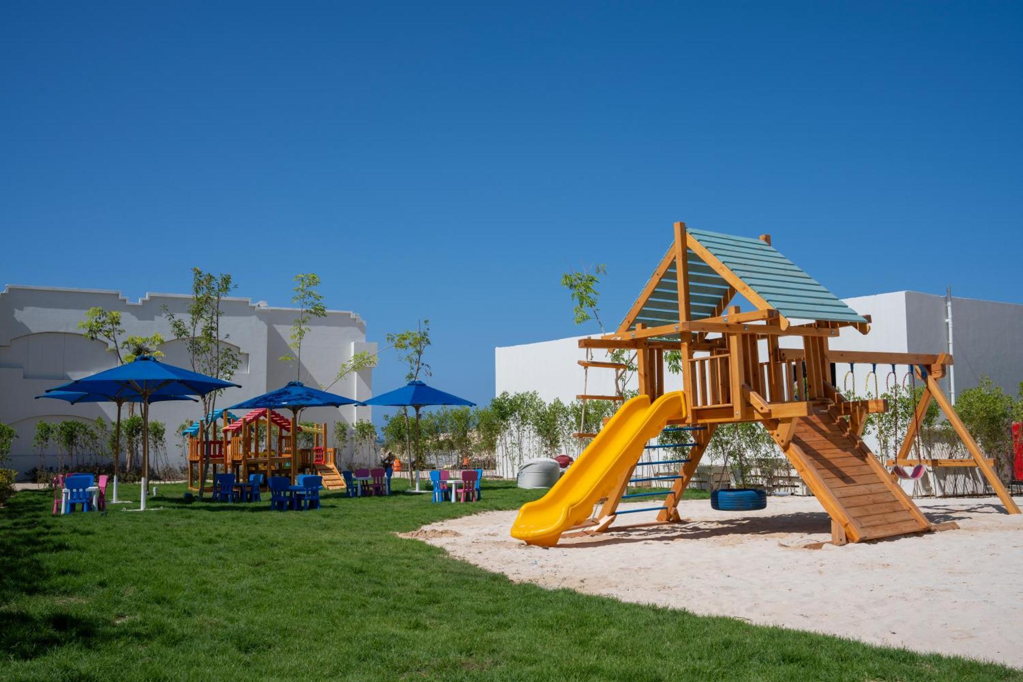 Cleopatra Sidi Heneish Hotel Марса Матрух Екстериор снимка