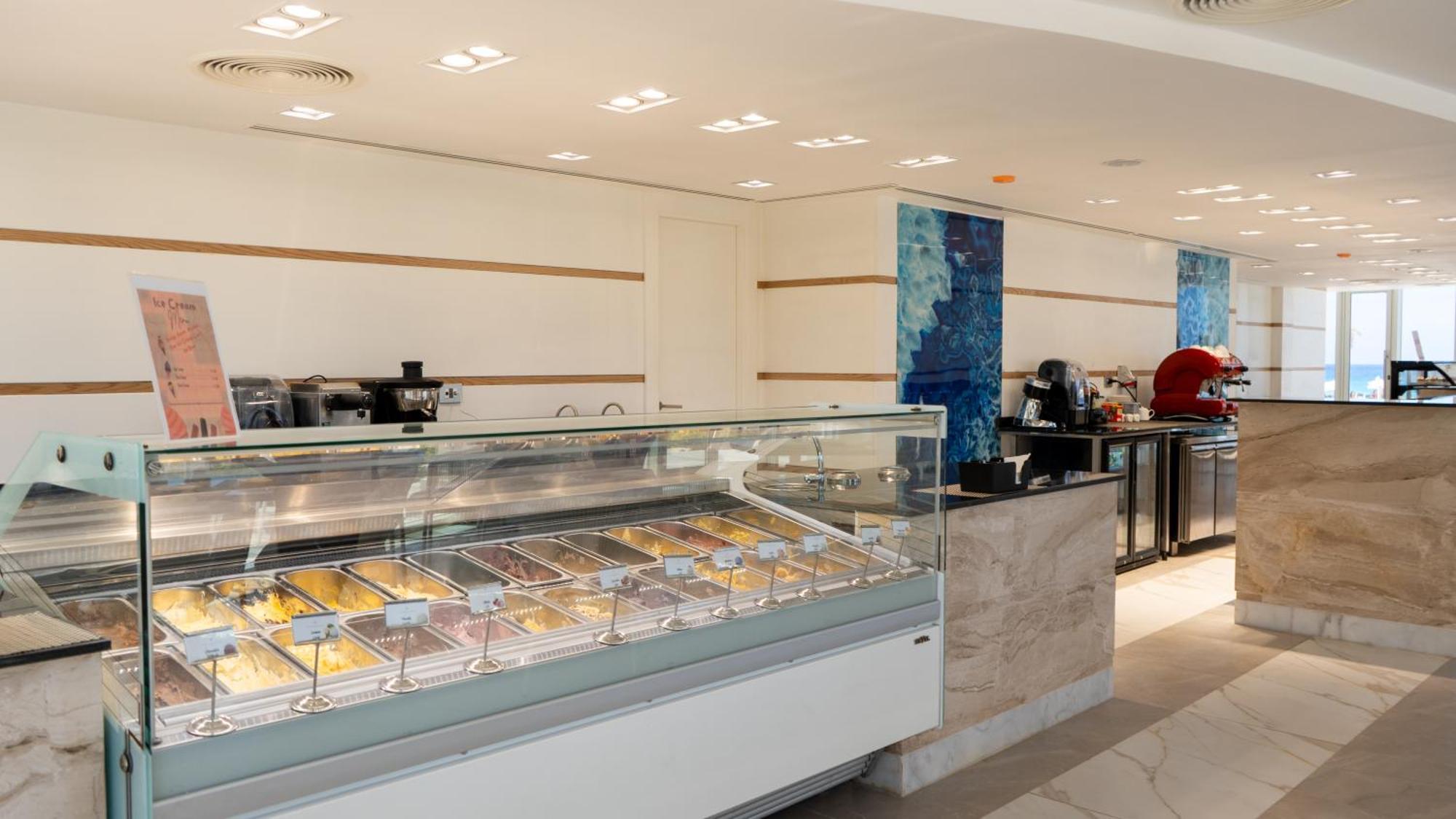 Cleopatra Sidi Heneish Hotel Марса Матрух Екстериор снимка